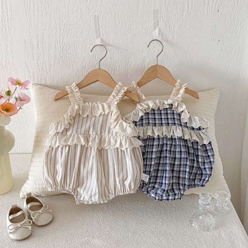 【BABY】フリルレースチェックストライプロンパース