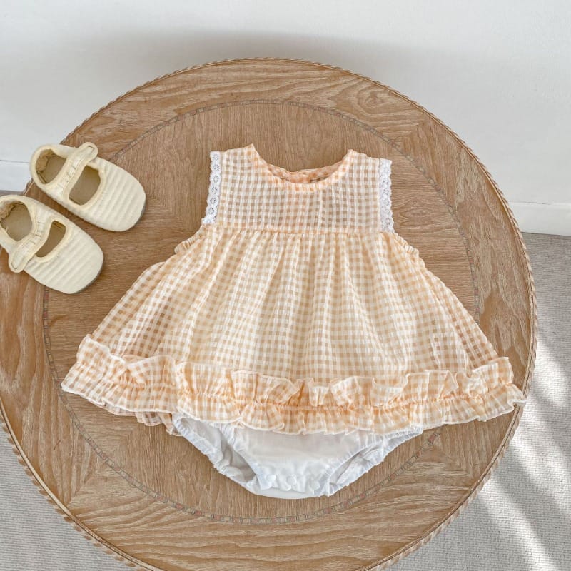 【BABY】チェック柄レースフリル袖なしロンパース