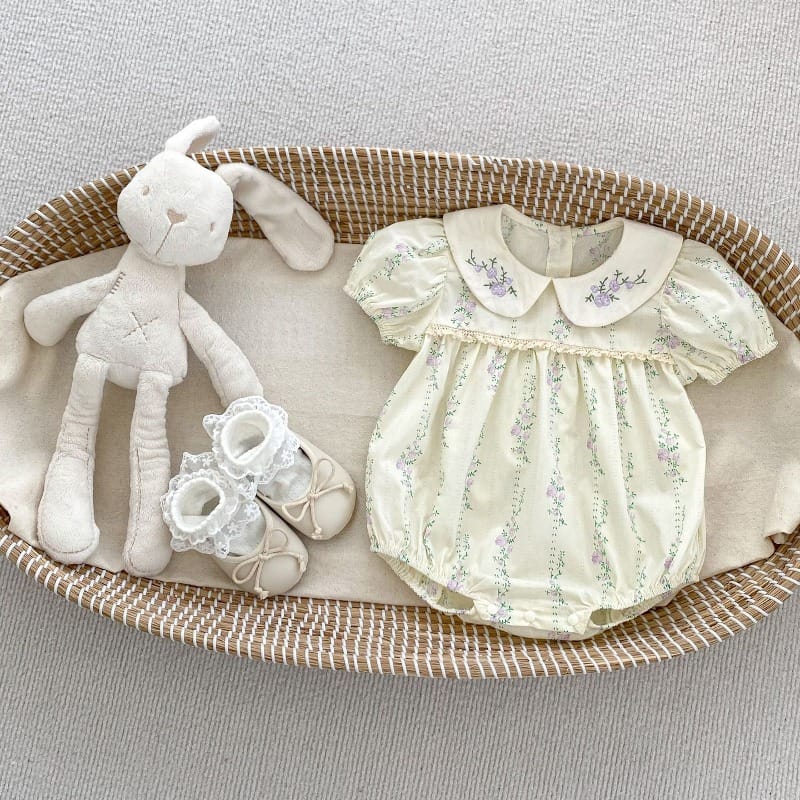 【BABY】パープルローズ刺繍丸襟半袖ロンパース