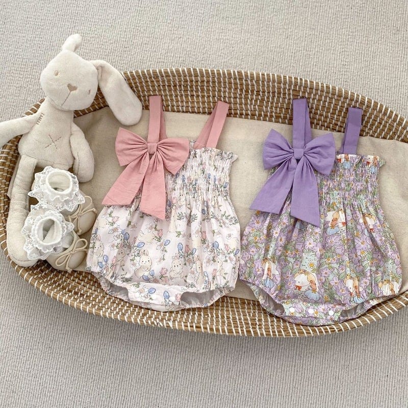 【BABY】うさぎフォレスト柄ビッグリボンロンパース