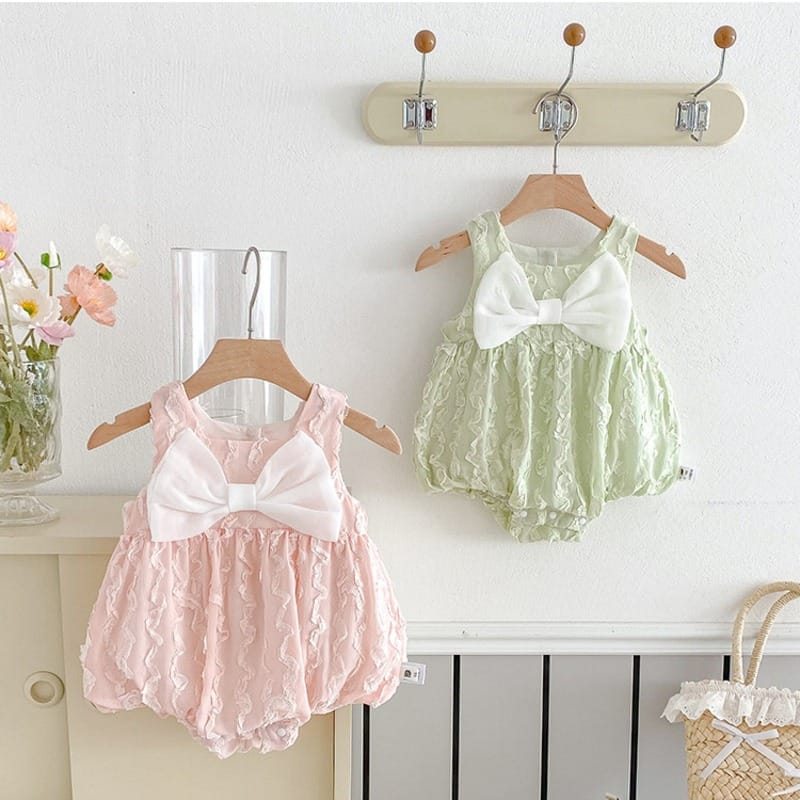 【BABY】ビッグリボンフリルノースリーブロンパース