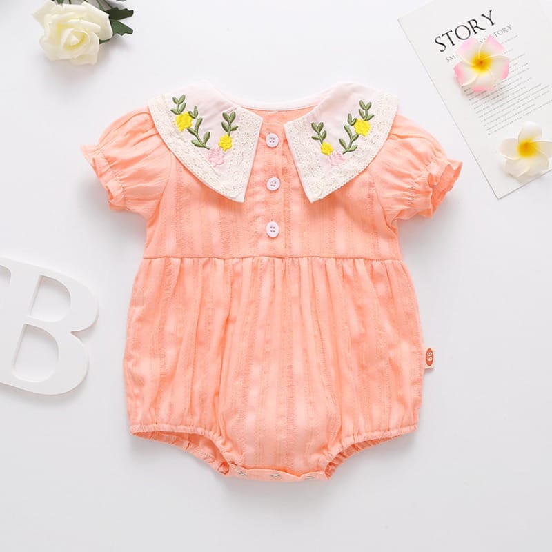 【BABY】フラワー刺繍ビッグカラー半袖ロンパース