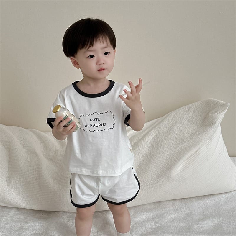 【セット】配色パイピングロゴTシャツハーフパンツセットアップ