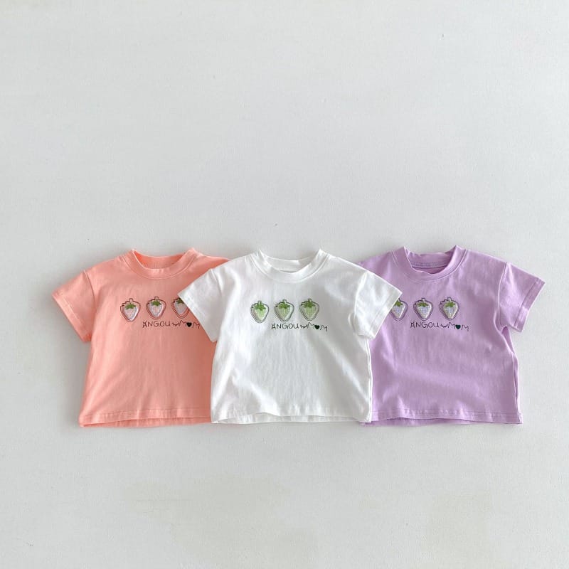 【BABY】パステルベリーいちごプリント半袖Tシャツ