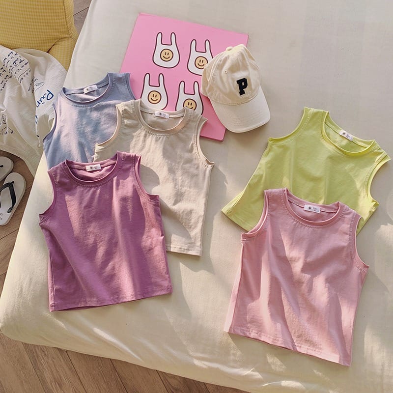 ベーシックコットンノースリーブTシャツ