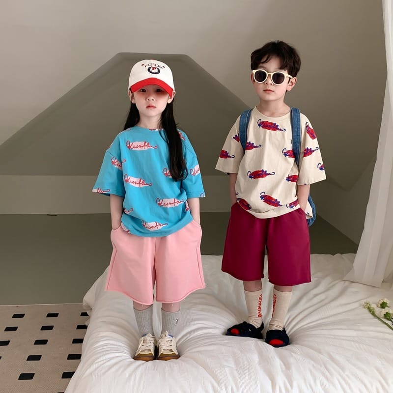 【KID】カラフルレタリングプリント半袖Tシャツ