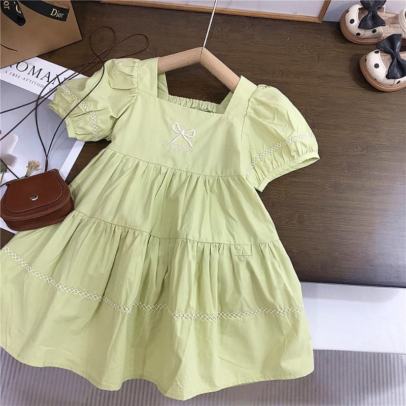 【KID】スクエアネックパフスリーブ刺繍リボンワンピース
