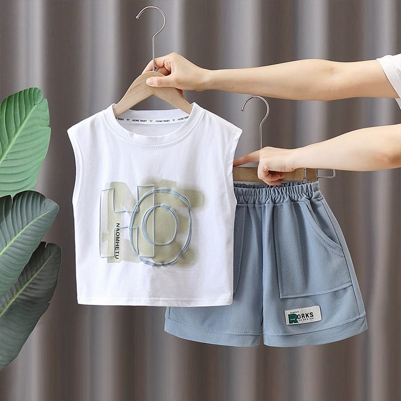 【セット】レタリングノースリーブTシャツハーフパンツセットアップ