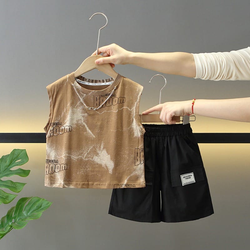【セット】英字ロゴノースリーブTシャツハーフパンツセットアップ