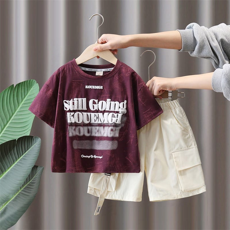【セット】英字ロゴ半袖Tシャツハーフパンツセットアップ