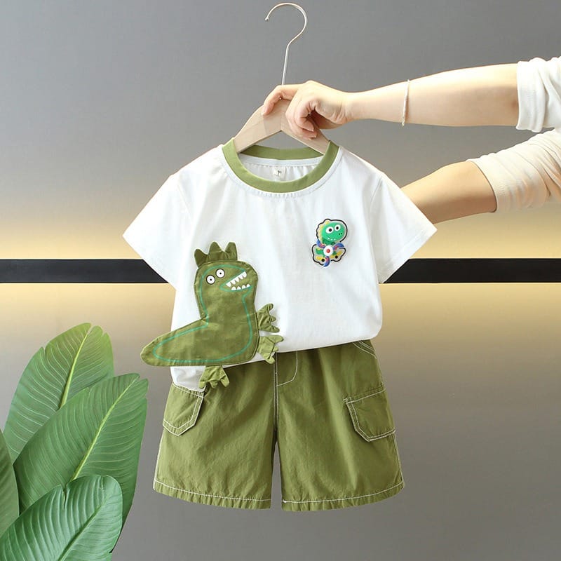 【セット】恐竜モチーフ半袖Tシャツハーフパンツセットアップ