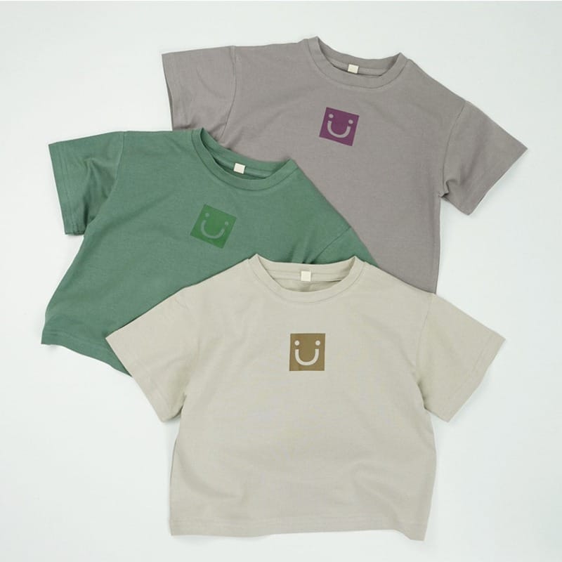 【KID】スクエアスマイルクルーネック半袖Tシャツ