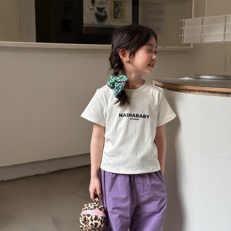 【KID】スタジオ英字ロゴプリント半袖Tシャツ