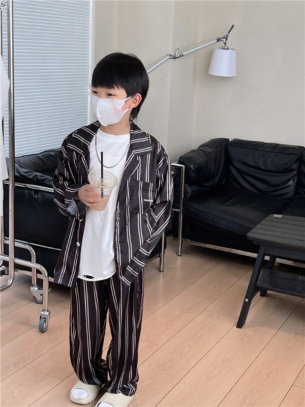 ストライプシャツロングパンツパジャマセットアップ