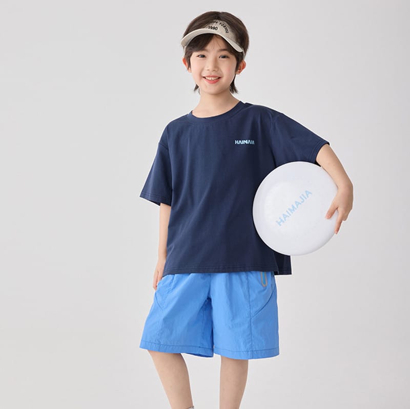 【KID】ワンポイント英字ロゴ入り半袖Tシャツ
