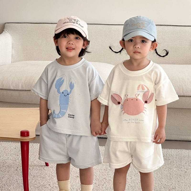 【セット】カニイラスト半袖Tシャツハーフパンツセットアップ