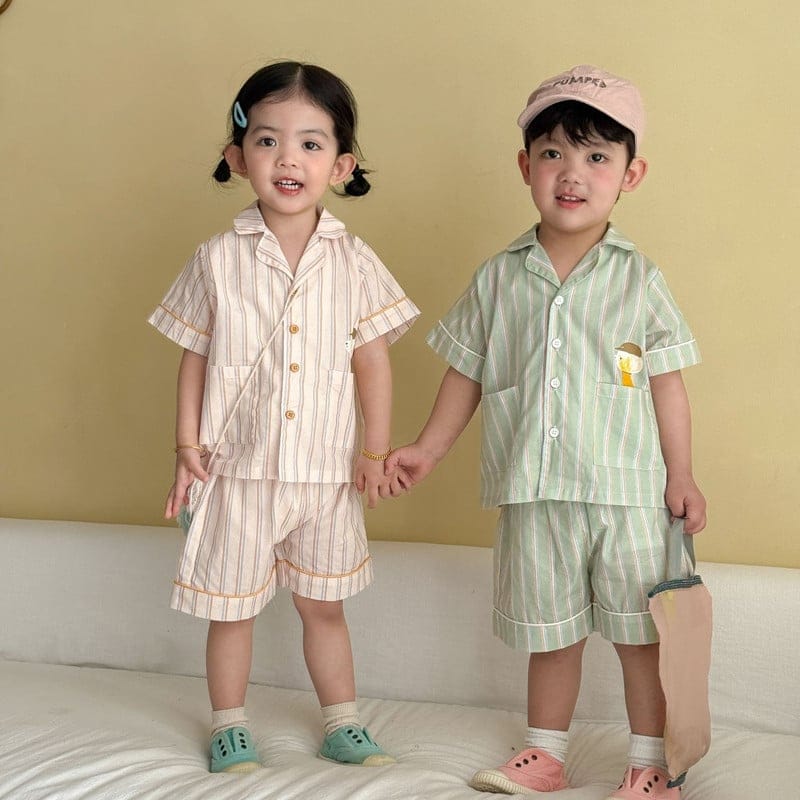 パピーストライプ半袖シャツハーフパンツセットアップ