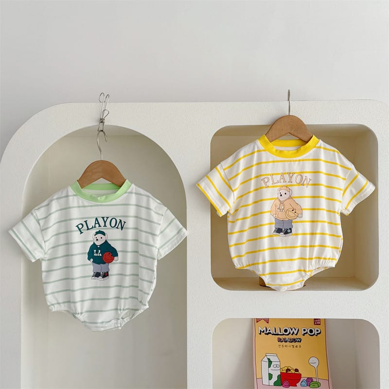 【BABY】くまプリントストライプ半袖ロンパース