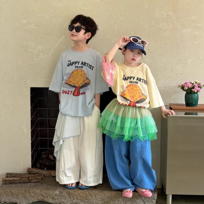 【KID】ハッピーアーティストきのこ半袖Tシャツ