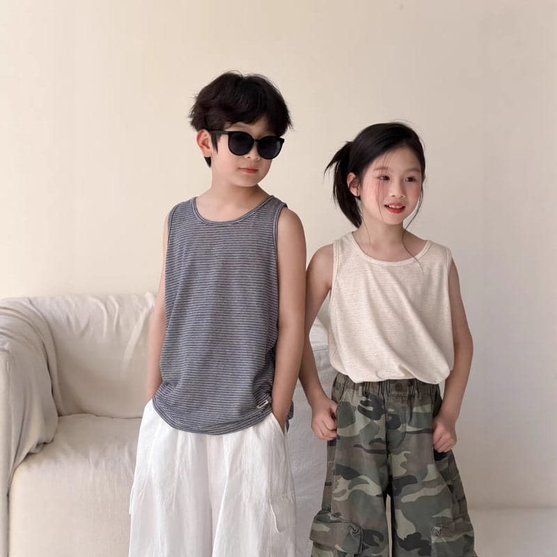 【KID】細ストライプ丸首ノースリーブTシャツ
