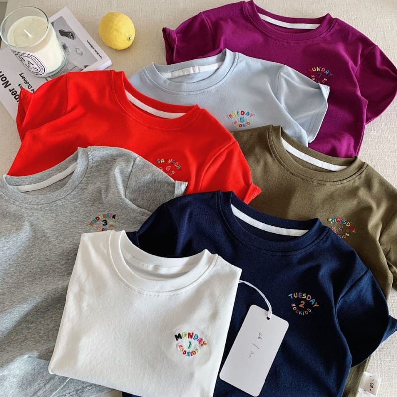 【KID】英字ロゴ刺繍クルーネックリブ半袖Tシャツ
