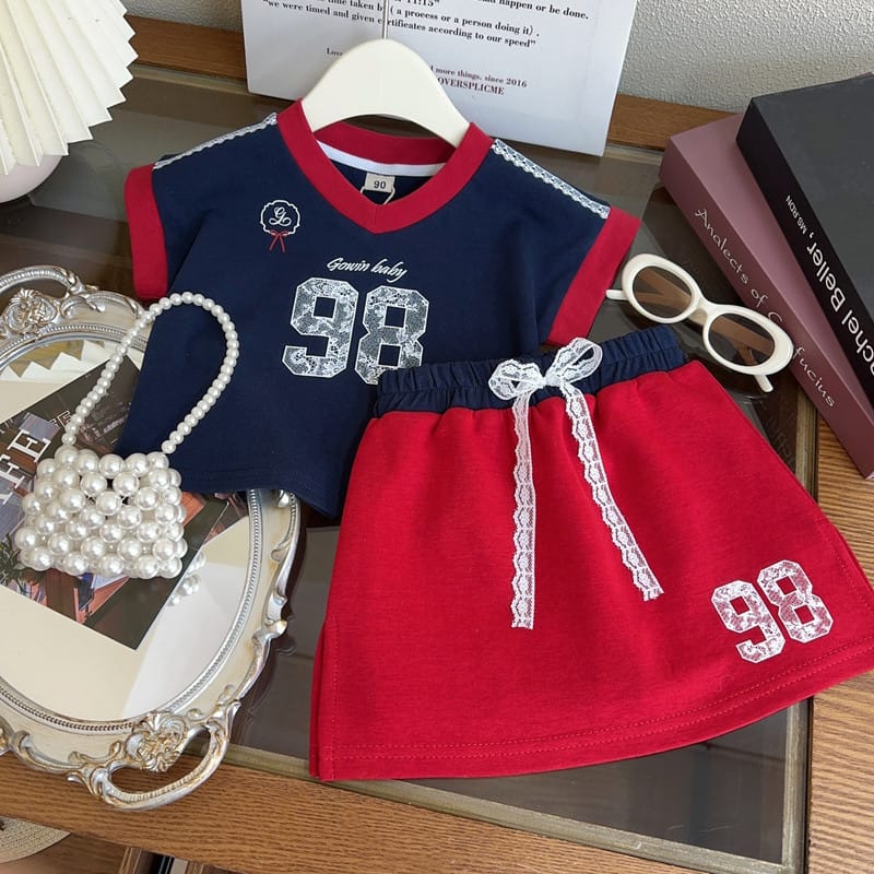 ナンバリング半袖Tシャツレーススカートセット
