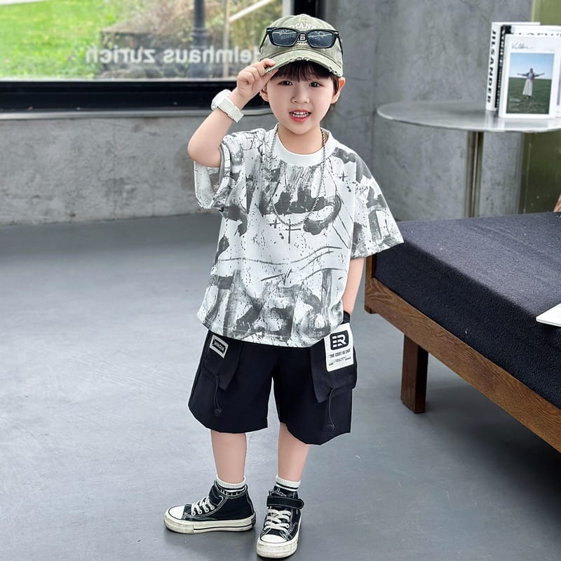 【セット】スケッチプリント半袖Tシャツハーフパンツセットアップ