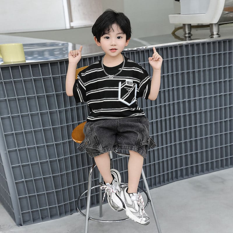 【セット】ストライプ半袖Tシャツハーフパンツセットアップ