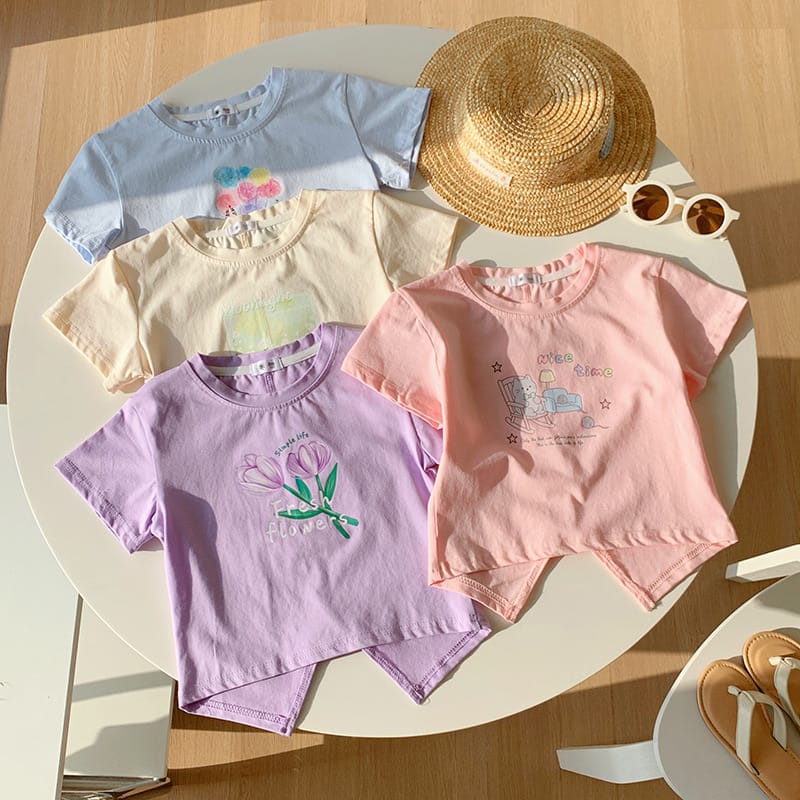 【KID】ガールズイラストプリント裾スリット半袖Tシャツ