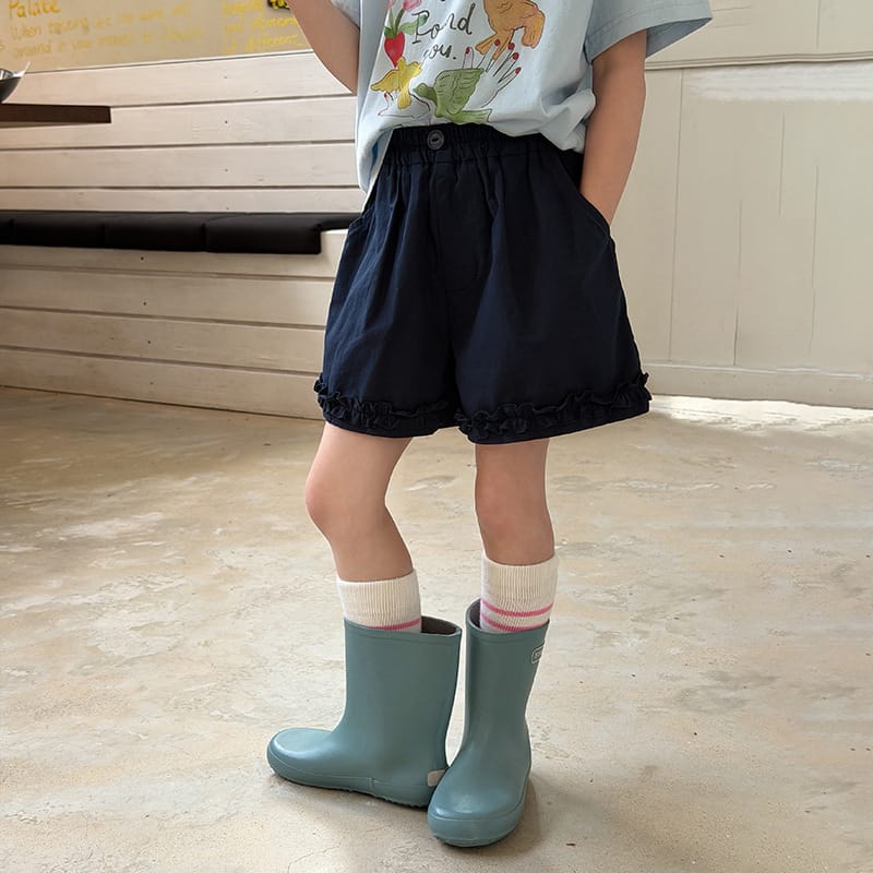 【KID】裾フリルデザインネイビーショートパンツ