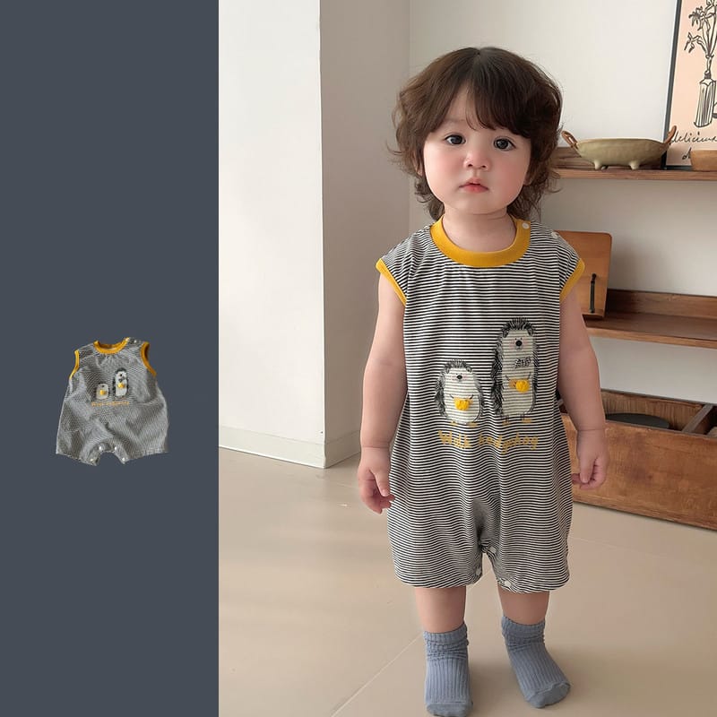 【BABY】ハリネズミストライプノースリーブロンパース