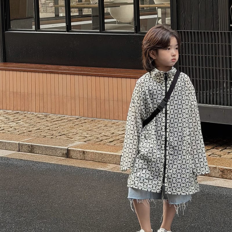 サークル柄ジップアップロングウィンドブレーカー