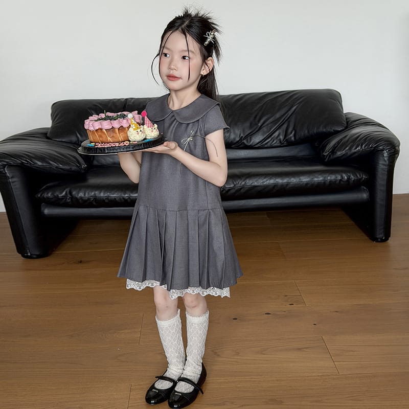 【KID】襟付き裾レースプリーツ半袖ワンピース