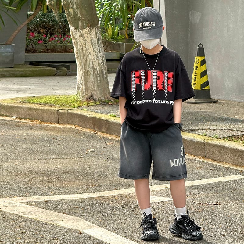 【KID】ロゴプリントクルーネック半袖Tシャツ