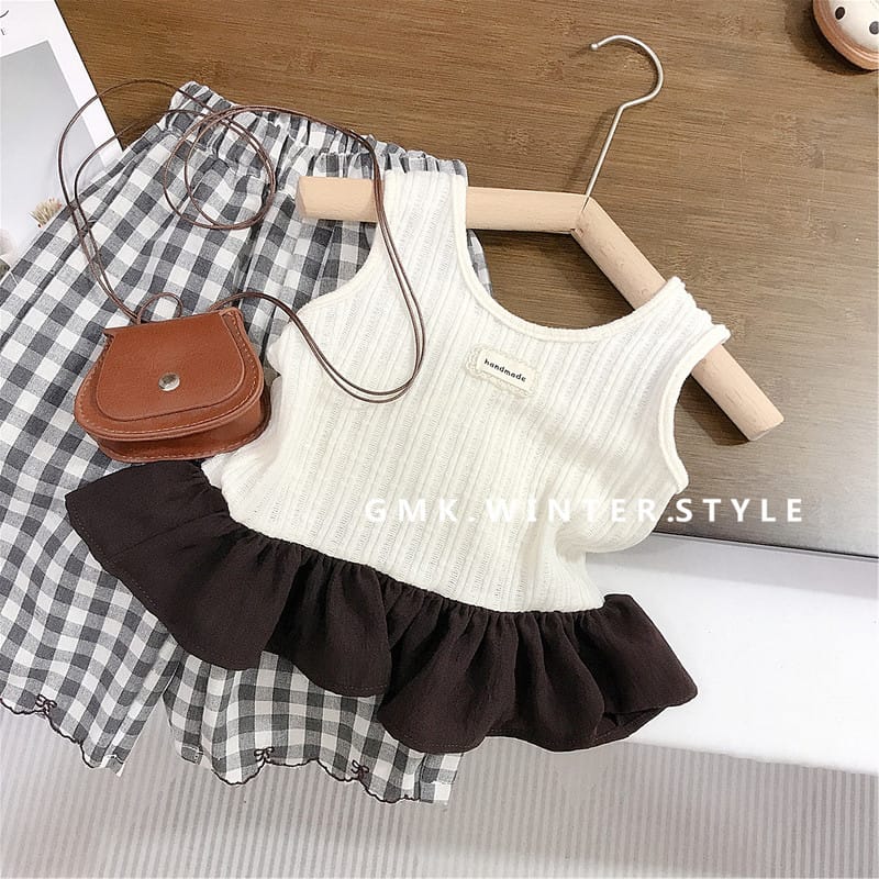 【セット】フリルノースリーブTシャツチェックパンツセットアップ