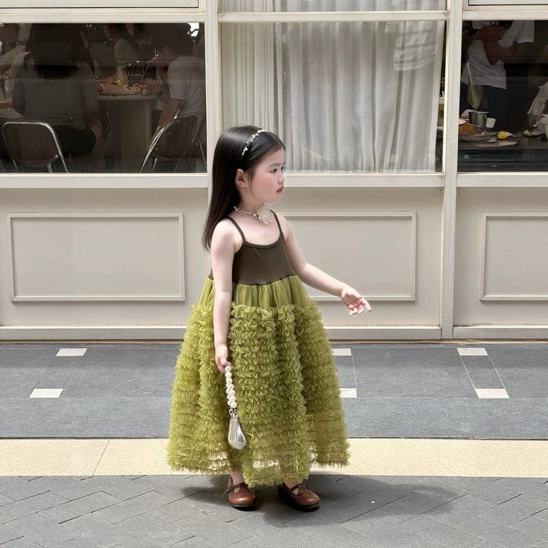グリーンチュールフリルティアードキャミワンピース