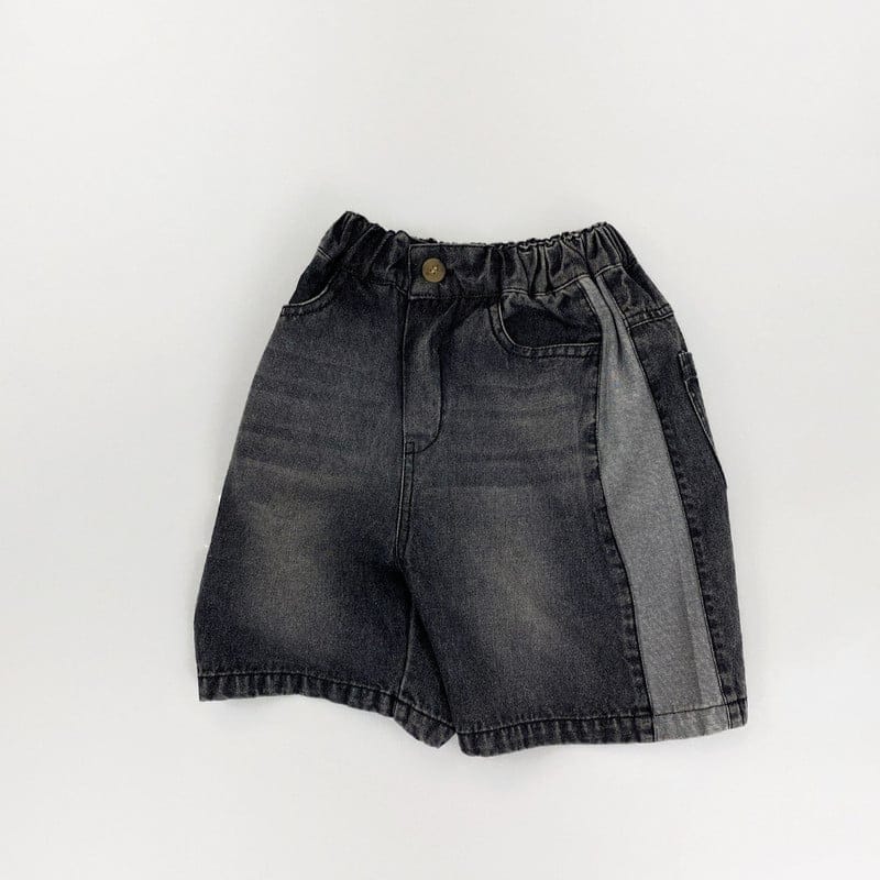 ブラックサイドラインデニムハーフパンツ