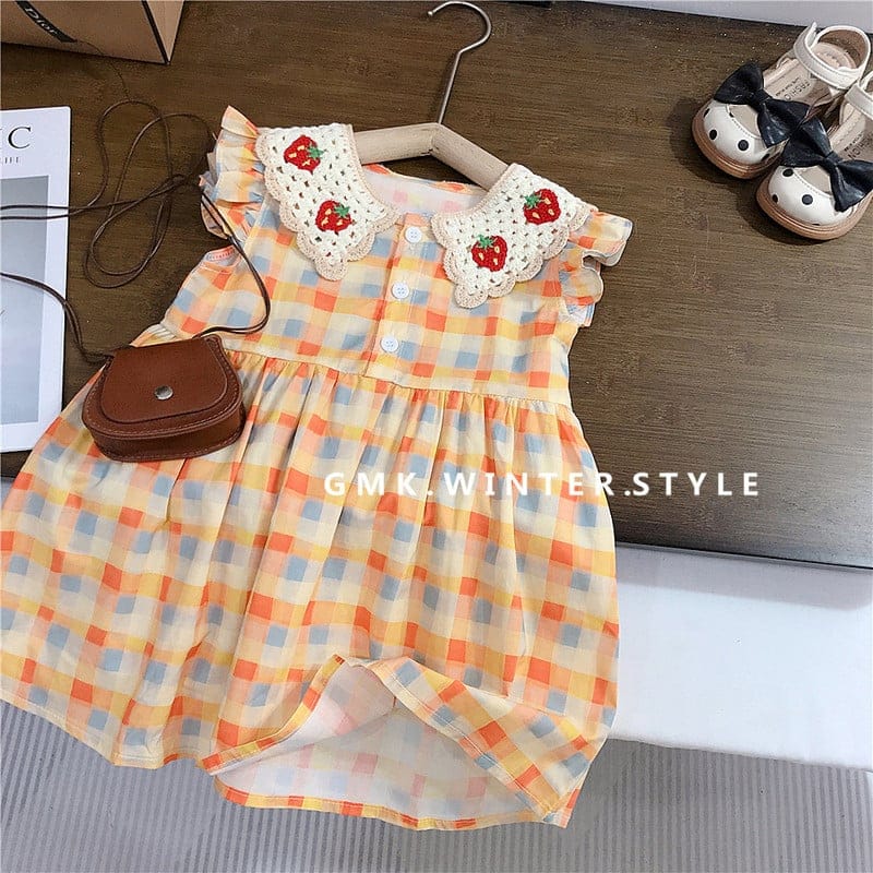 いちご刺繍レース襟チェックフリル袖ワンピース