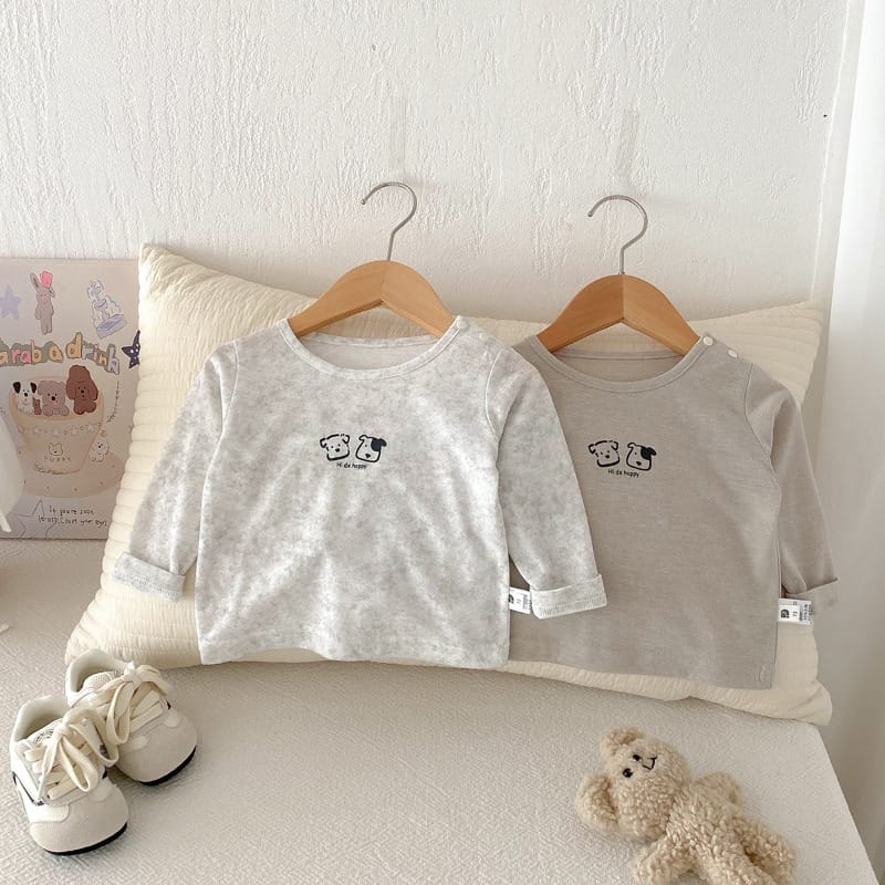 【BABY】パピーイラストプリント肩ボタン長袖Tシャツ