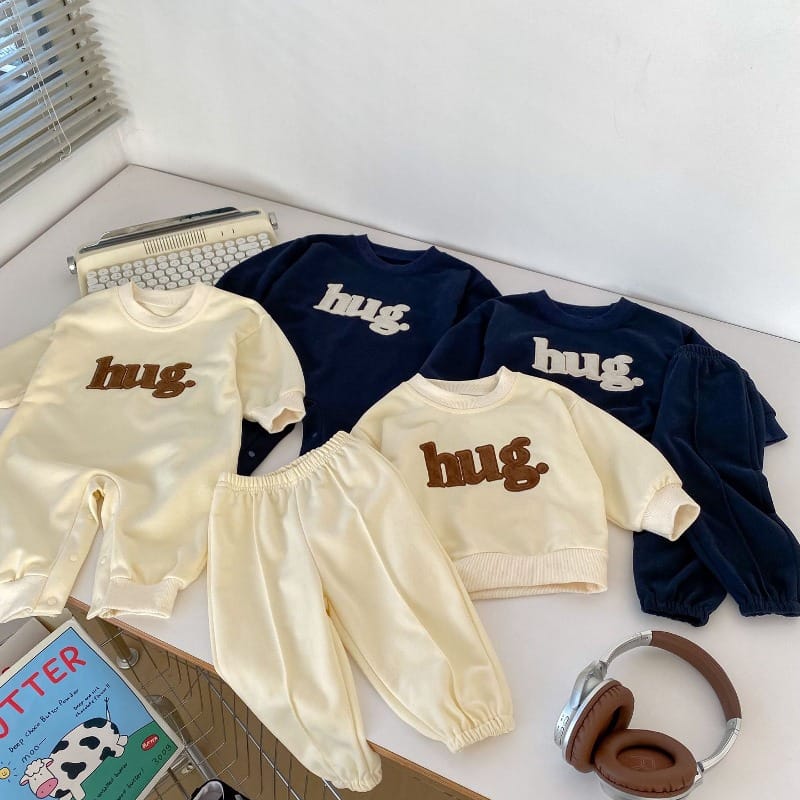 【セット】ハグロゴ刺繍長袖スウェットセットアップ
