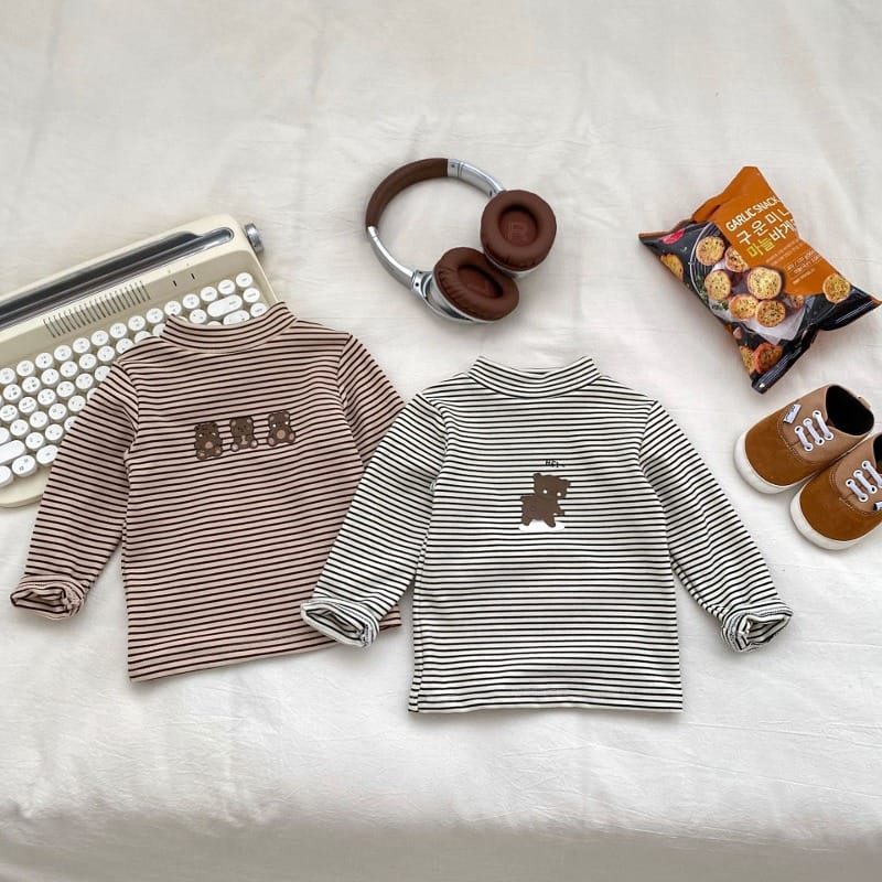 【BABY】くまストライプハイネック長袖Tシャツ