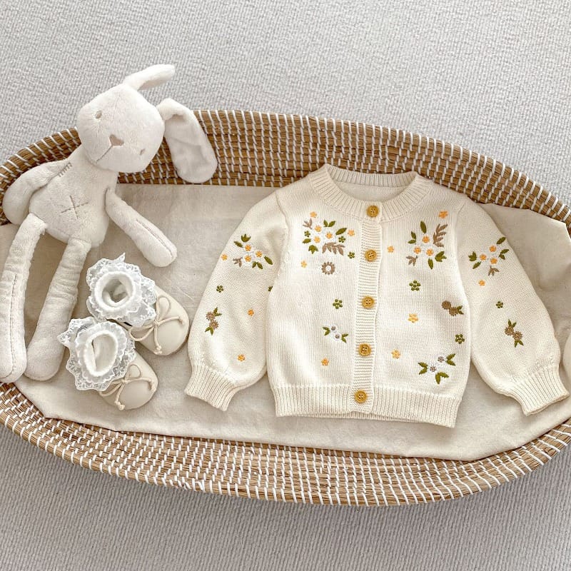 コットンフラワー刺繍ニットカーディガン