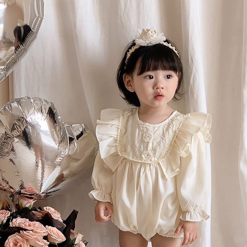 【BABY】アイボリーフリルレース長袖プリンセスロンパース
