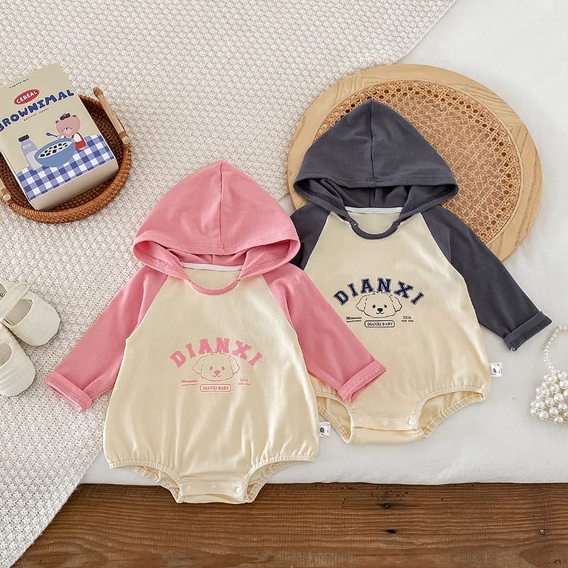 【BABY】いぬプリント配色長袖フード付きロンパース