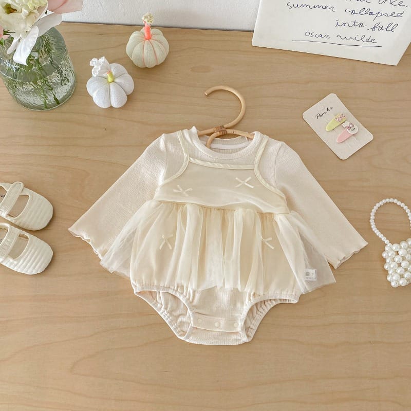 【BABY】ソルトバターリボンチュール重ね着風ロンパース