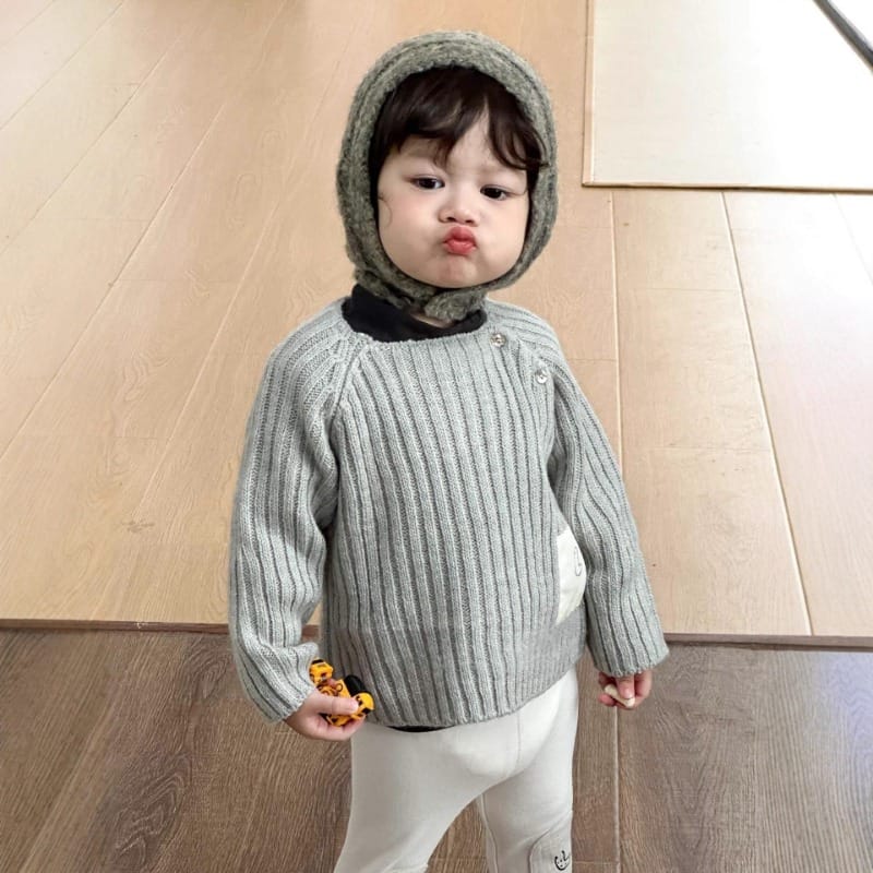 あったかショルダーボタンリブニット