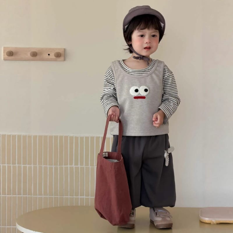 ビッグアイベストストライプTシャツパンツ3点セット