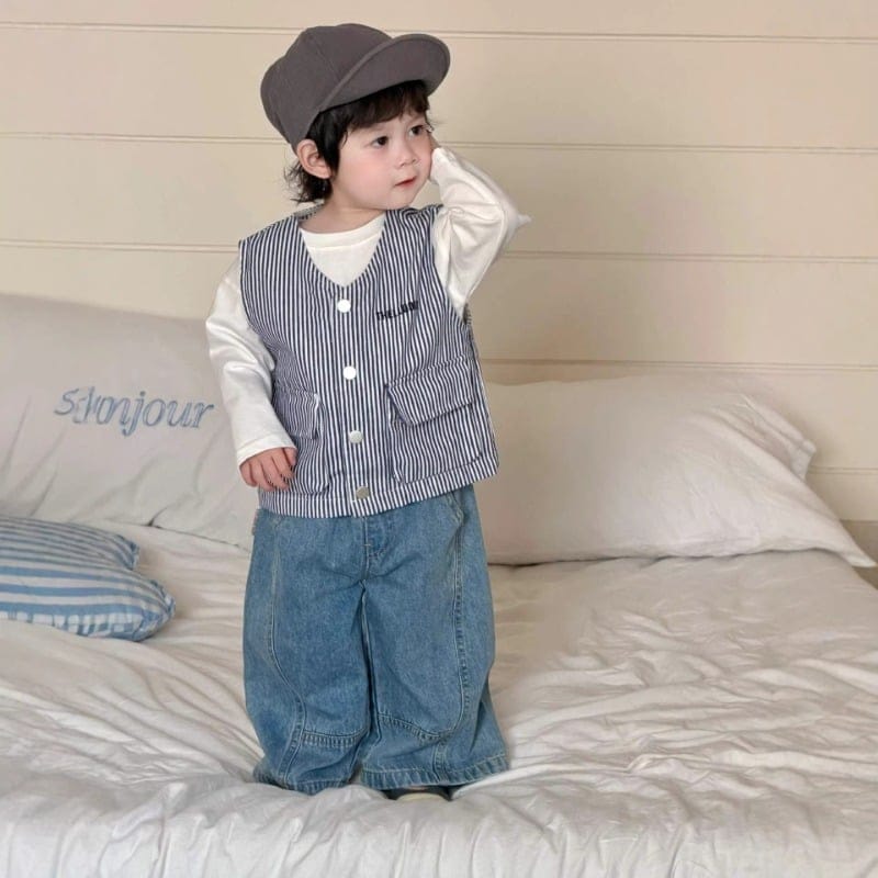 ストライプベスト長袖Tシャツデニムパンツ3点セット
