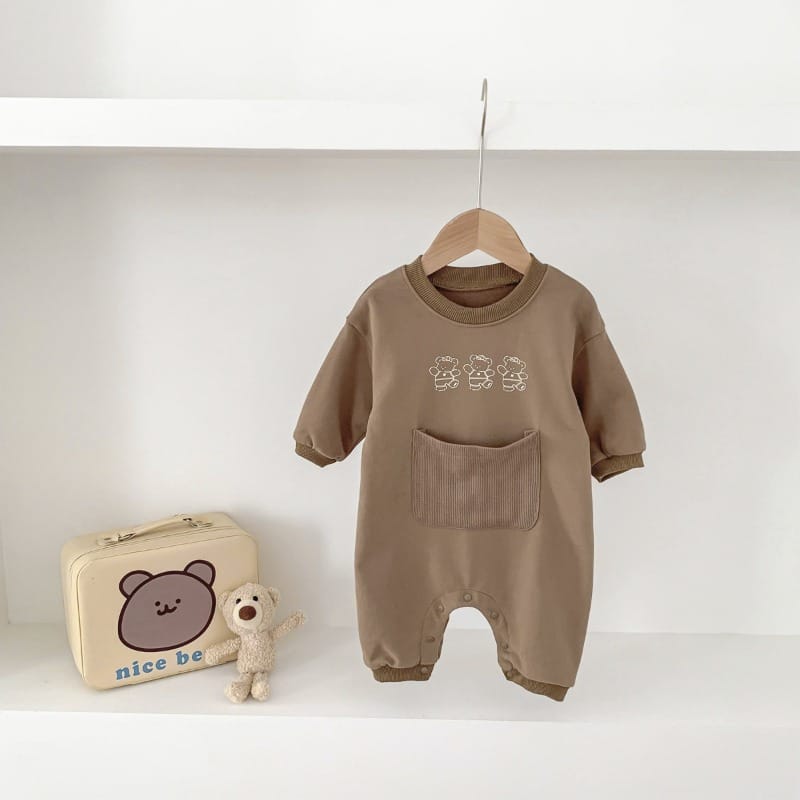 くまプリントフロントポケット長袖ロンパース
