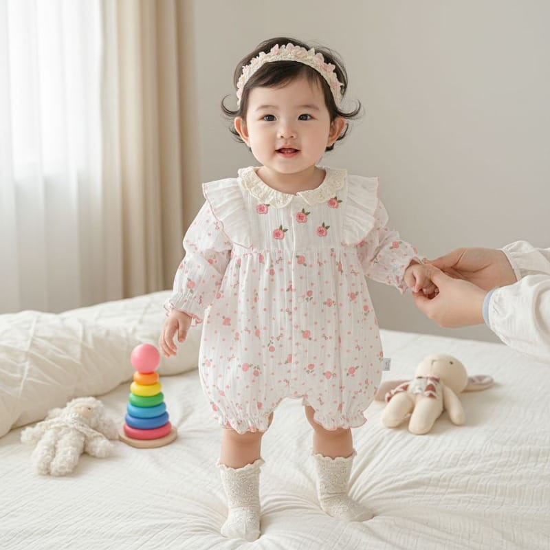 【BABY】ローズフラワープリントフリル長袖ロンパース